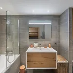 Lejlighed Moderne A Avec Terrasse Et Parking - Fr-1-562-75 *