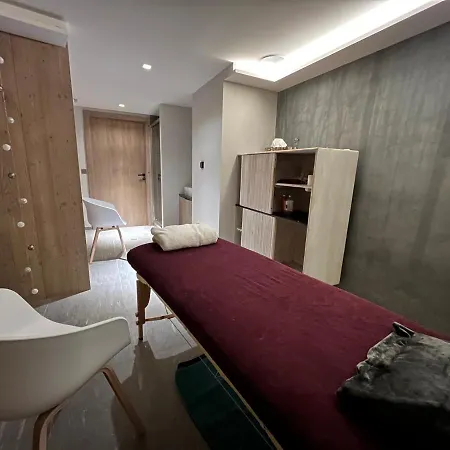 Moderne A Avec Terrasse Et Parking - Fr-1-562-75 Lejlighed Courchevel